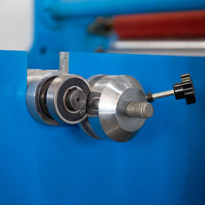 Easy to Operate Stretch Film Aluminum Foil Roll Slitter Rewinder Machine With 2 Shafts