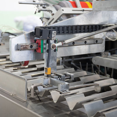Easy to Operate Fully Automatic Horizontal Cartoning Machine Wood Packaging Material